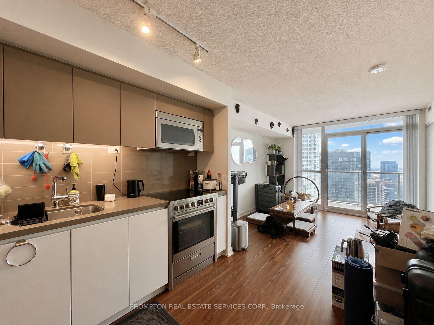Photo 2 of Unit 3310, 75 Queens Wharf Road, Toronto, Waterfront Communities — HOMEH