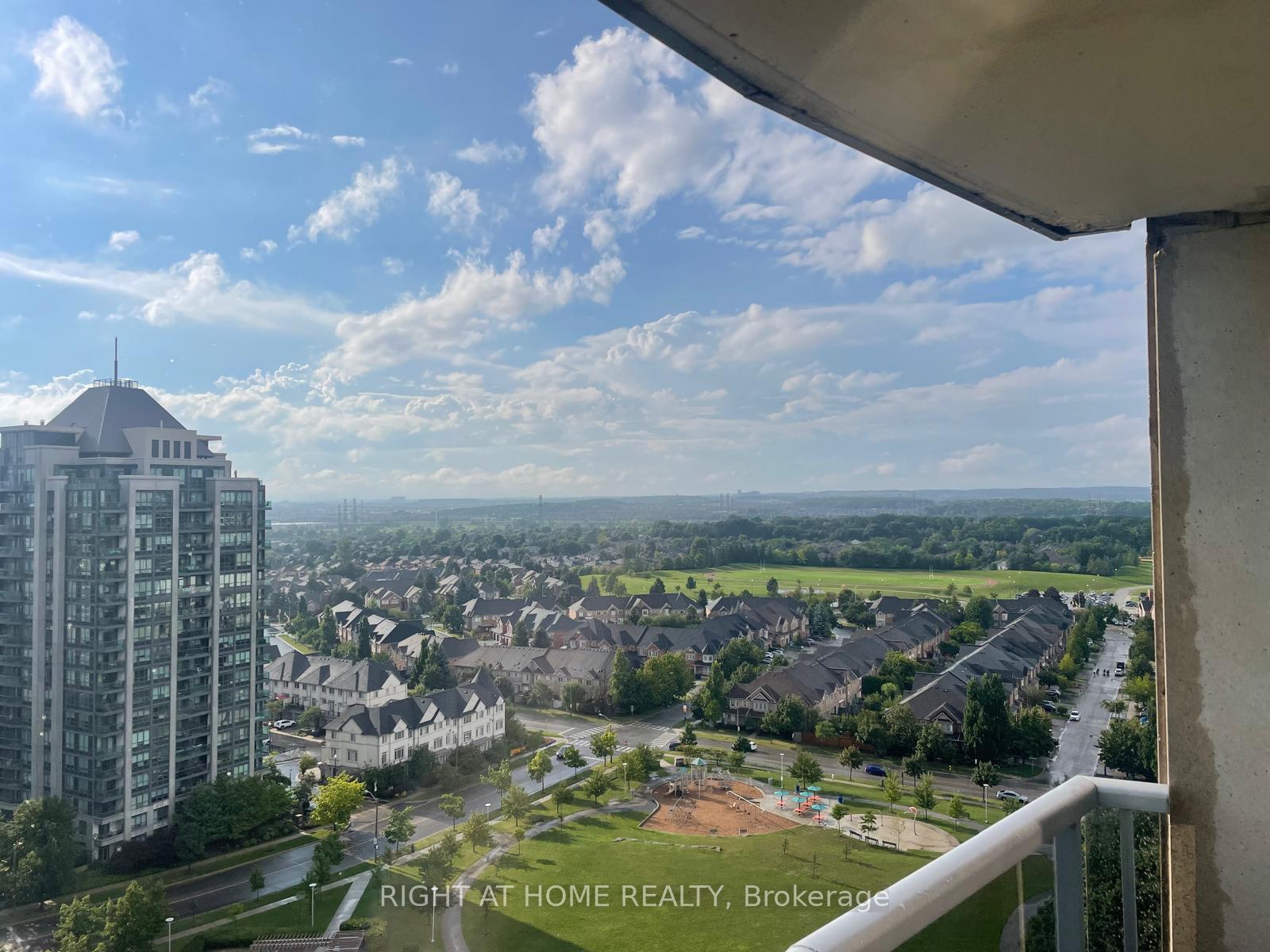 Photo 5 of Unit 1804, 7 North Park Drive W, Vaughan, Beverley Glen — HOMEH