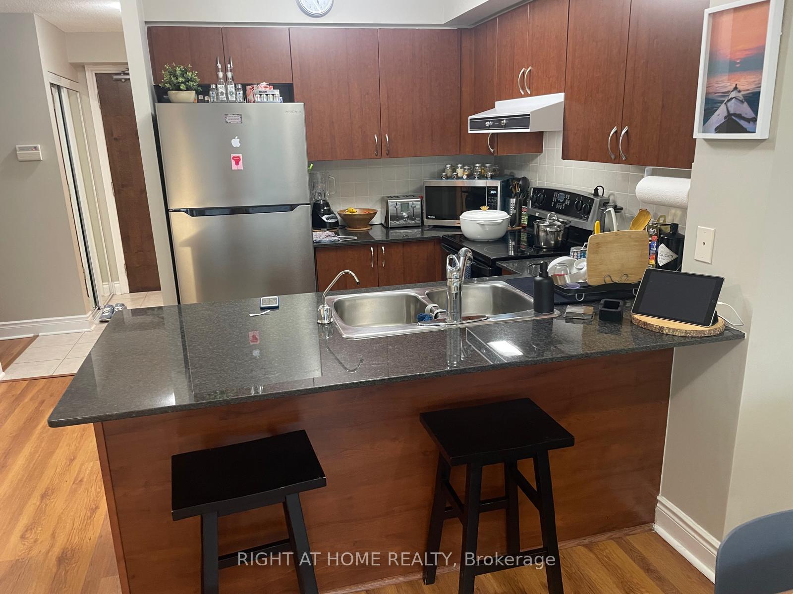 Photo 10 of Unit 1804, 7 North Park Drive W, Vaughan, Beverley Glen — HOMEH