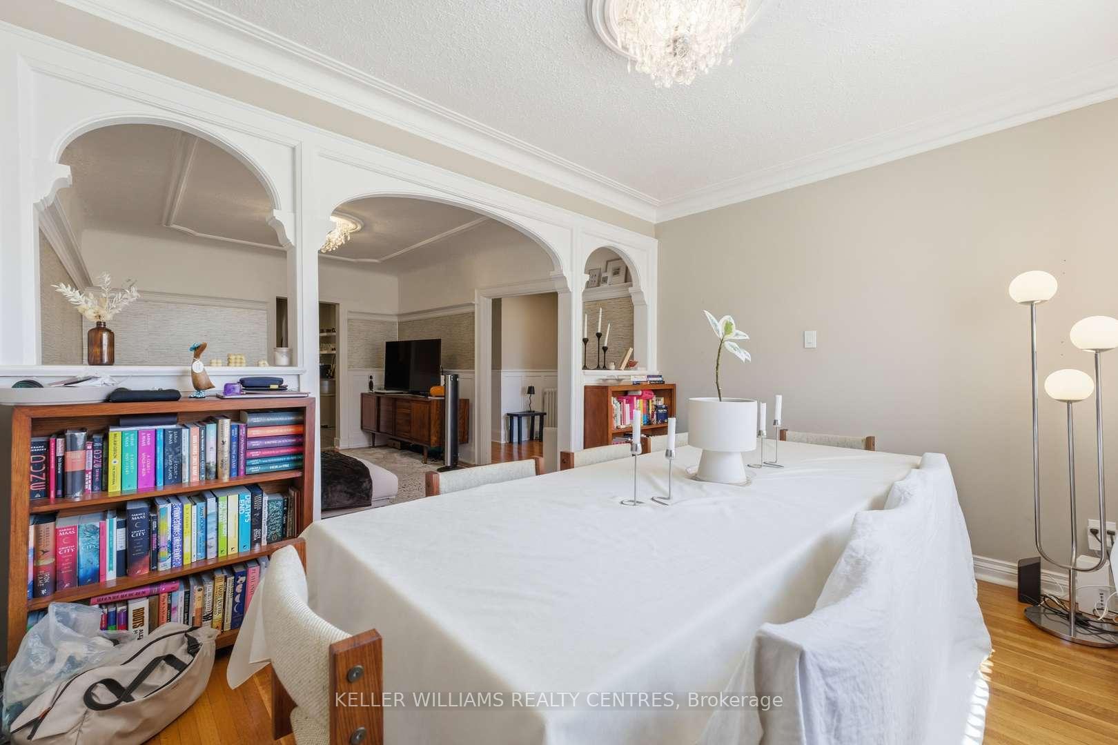 Photo 7 of 42 Mansfield Avenue, Toronto, Trinity-Bellwoods — HOMEH