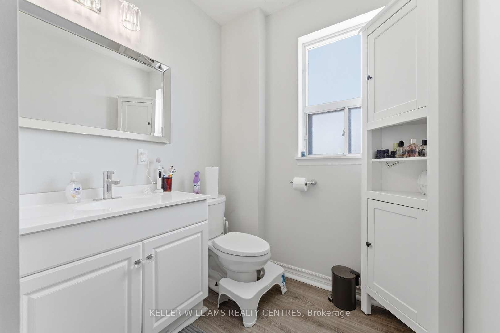 Photo 10 of 42 Mansfield Avenue, Toronto, Trinity-Bellwoods — HOMEH