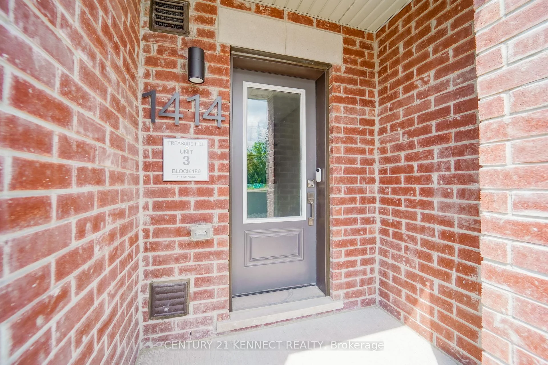 Photo 5 of 1414 19th Avenue, Richmond Hill, Rural Richmond Hill — HOMEH