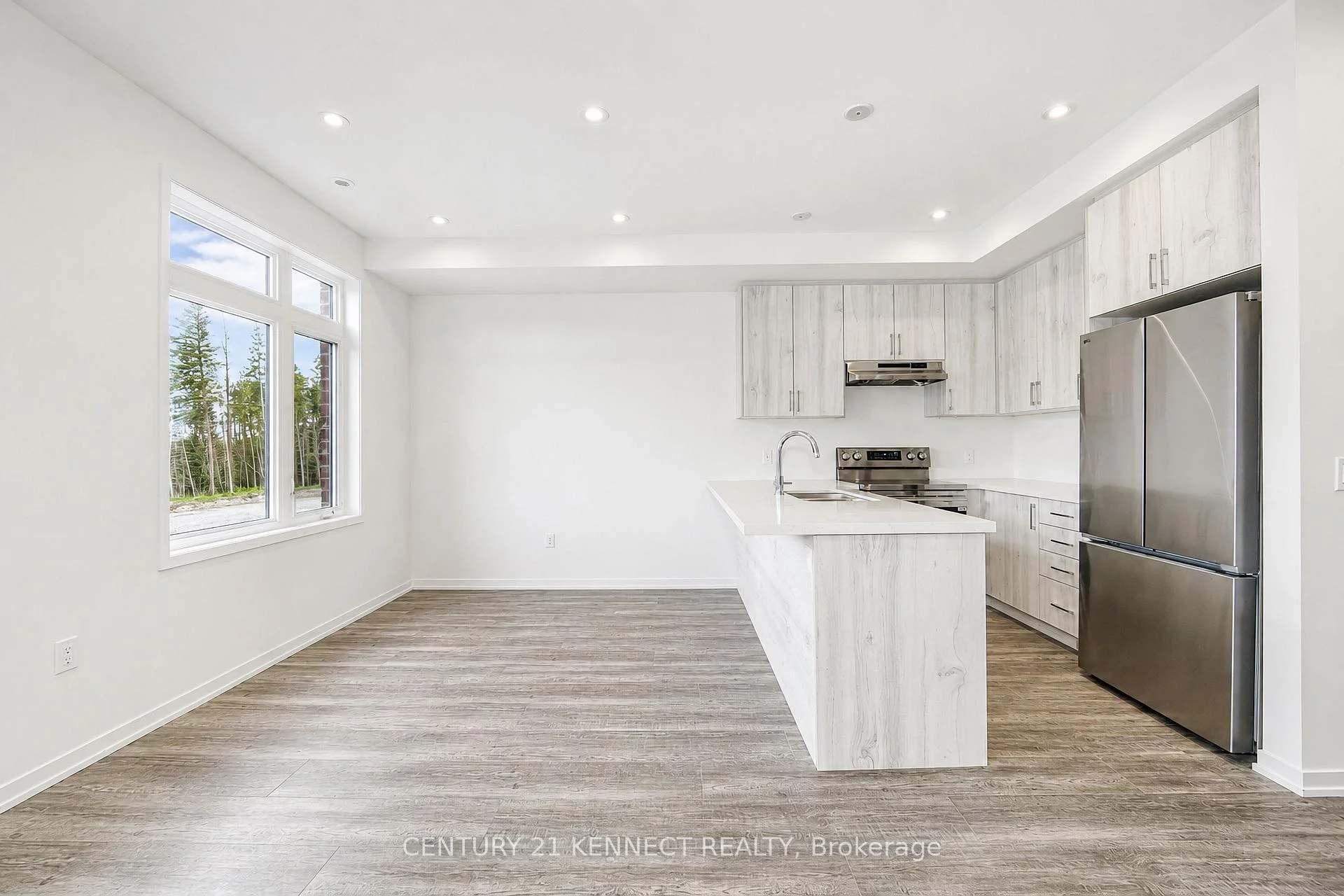 Photo 10 of 1414 19th Avenue, Richmond Hill, Rural Richmond Hill — HOMEH