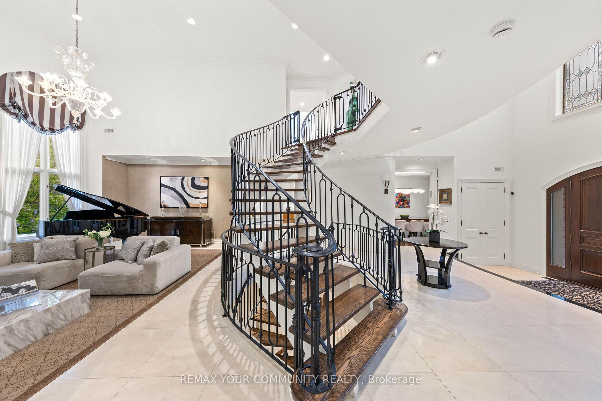 Photo 6 of 75 Arnold Avenue, Vaughan, Crestwood-Springfarm-Yorkhill — HOMEH