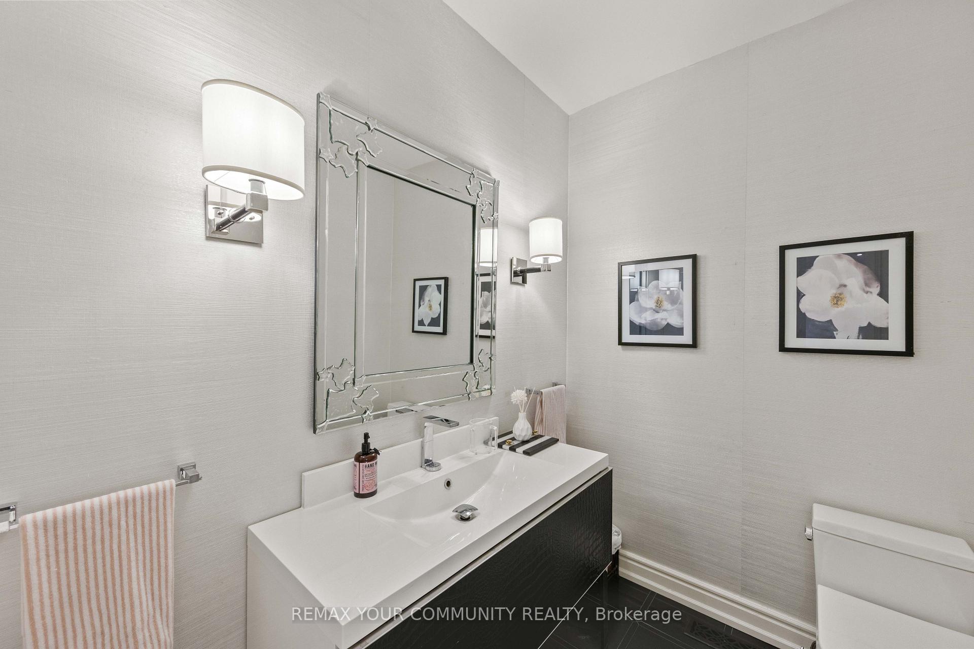 Photo 25 of 75 Arnold Avenue, Vaughan, Crestwood-Springfarm-Yorkhill — HOMEH