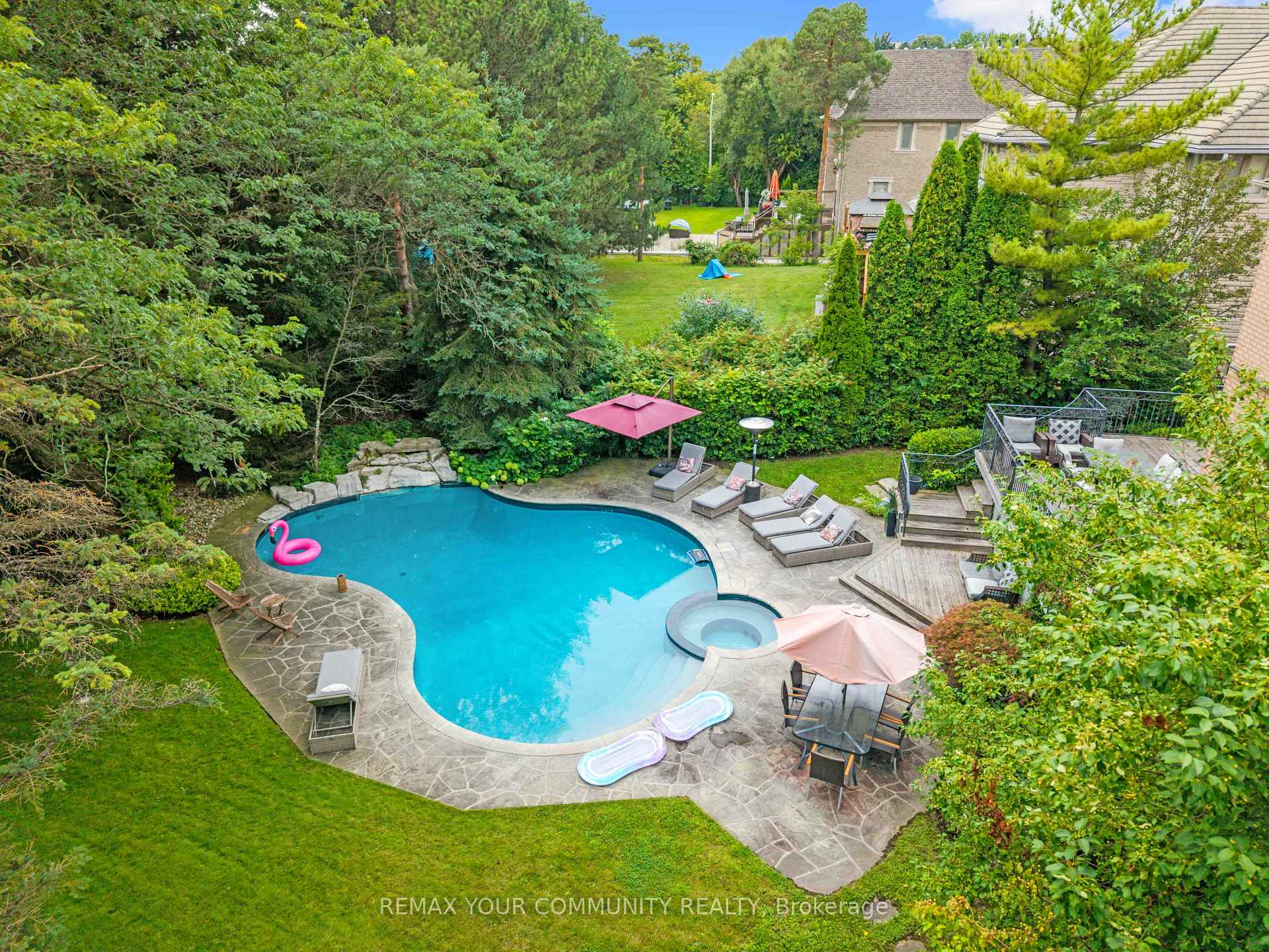 Photo 49 of 75 Arnold Avenue, Vaughan, Crestwood-Springfarm-Yorkhill — HOMEH