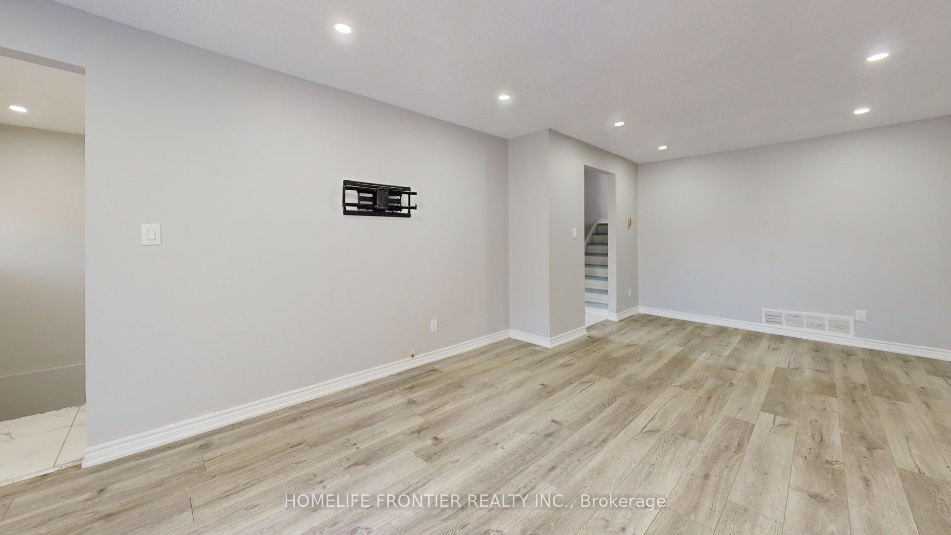 Photo 6 of Unit Upper, 337 Hansen Road N, Brampton, Madoc — HOMEH