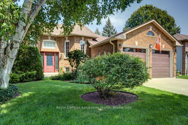 Photo 5 of 68 Acorn Crescent, Wasaga Beach — HOMEH
