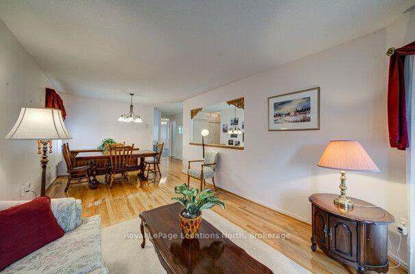 Photo 14 of 68 Acorn Crescent, Wasaga Beach — HOMEH