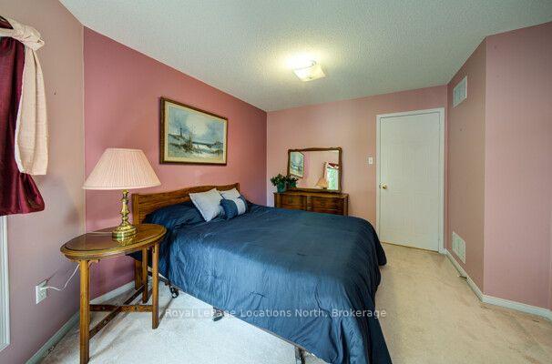 Photo 38 of 68 Acorn Crescent, Wasaga Beach — HOMEH