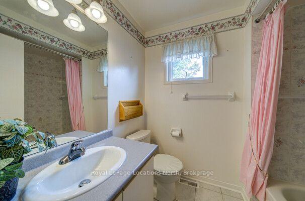 Photo 40 of 68 Acorn Crescent, Wasaga Beach — HOMEH