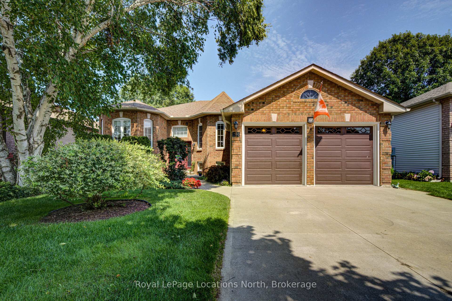 Photo 2 of 68 Acorn Crescent, Wasaga Beach — HOMEH