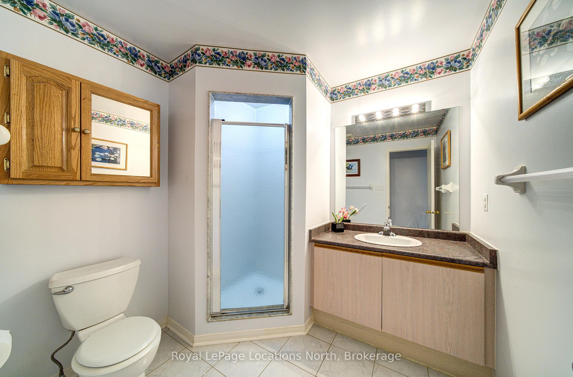 Photo 41 of 68 Acorn Crescent, Wasaga Beach — HOMEH
