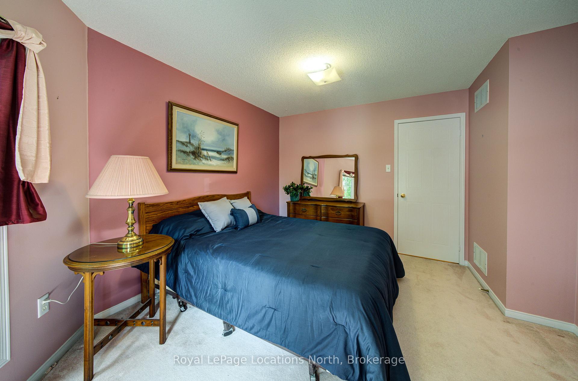 Photo 45 of 68 Acorn Crescent, Wasaga Beach — HOMEH