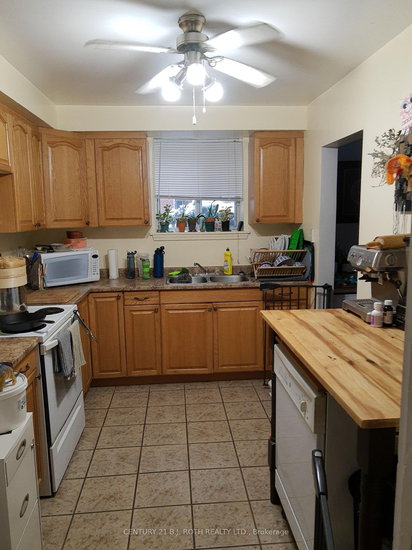 Photo 3 of Unit 1, 13 Queen Street, Barrie, Codrington — HOMEH