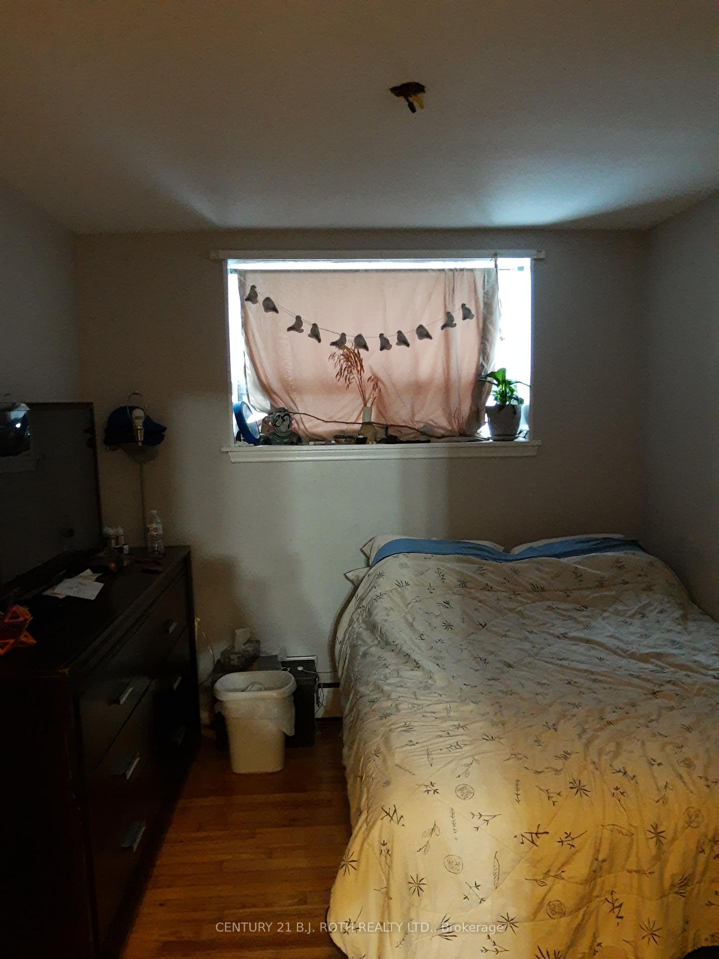 Photo 5 of Unit 1, 13 Queen Street, Barrie, Codrington — HOMEH
