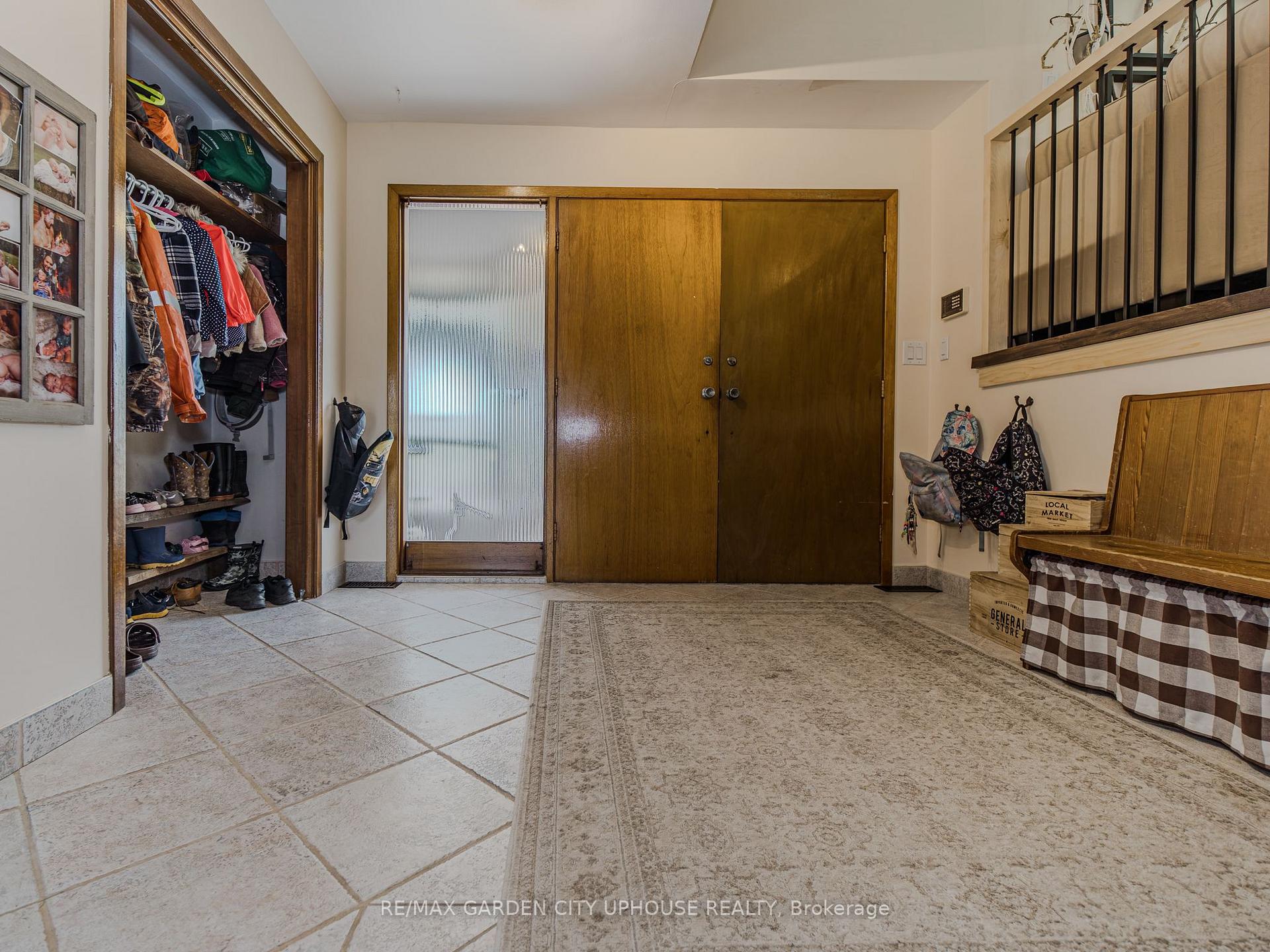 Photo 3 of 1365 Rice Road, Pelham, Fonthill — HOMEH