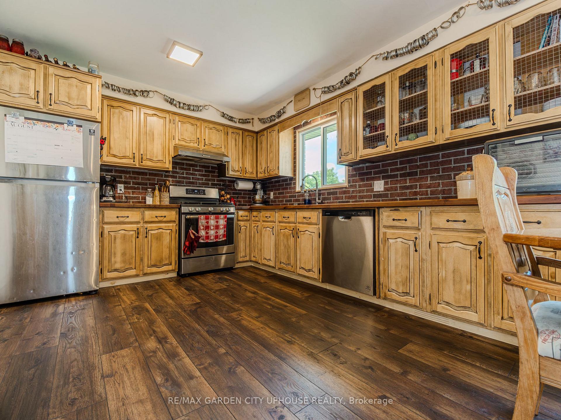 Photo 10 of 1365 Rice Road, Pelham, Fonthill — HOMEH