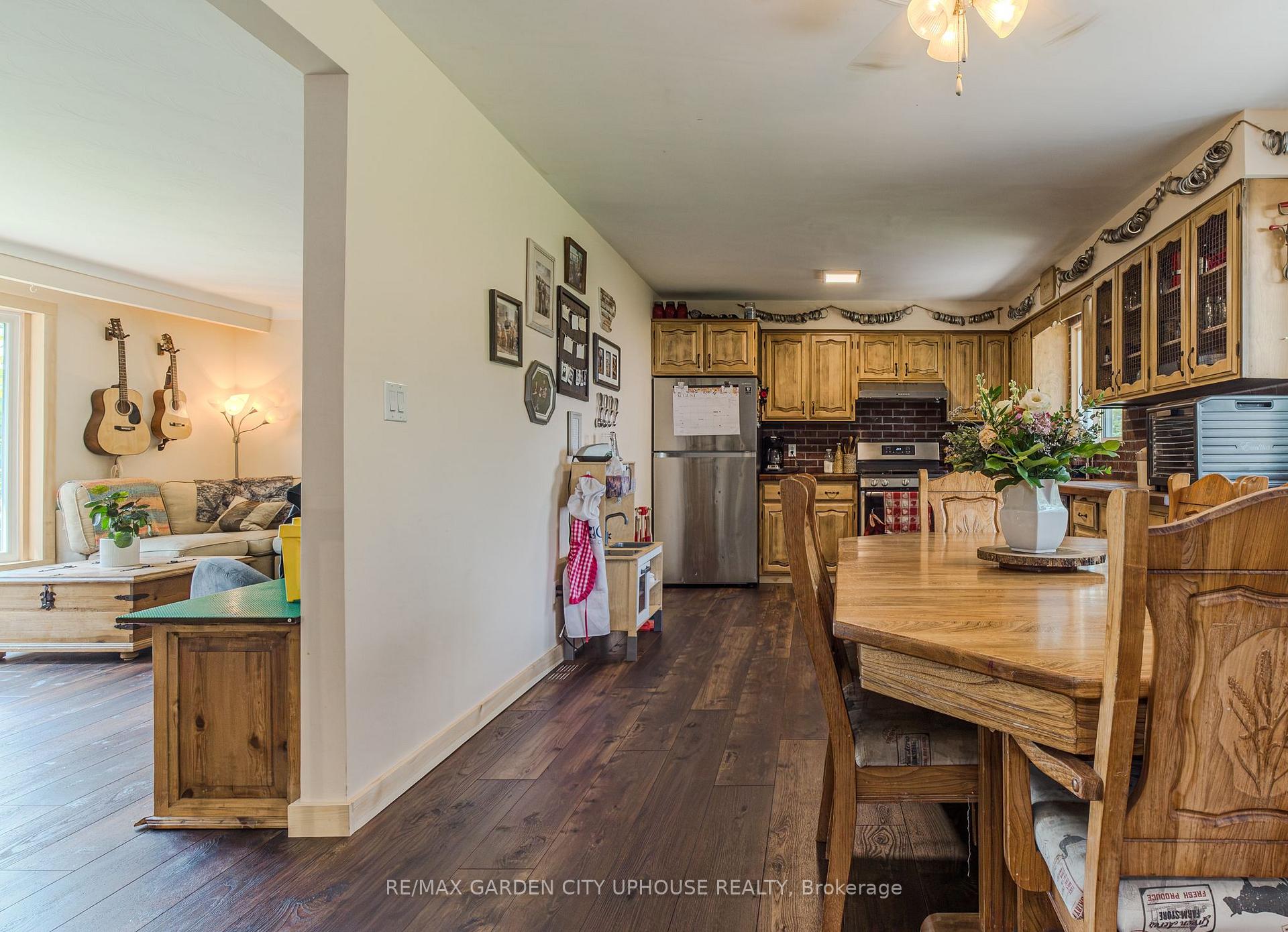 Photo 11 of 1365 Rice Road, Pelham, Fonthill — HOMEH