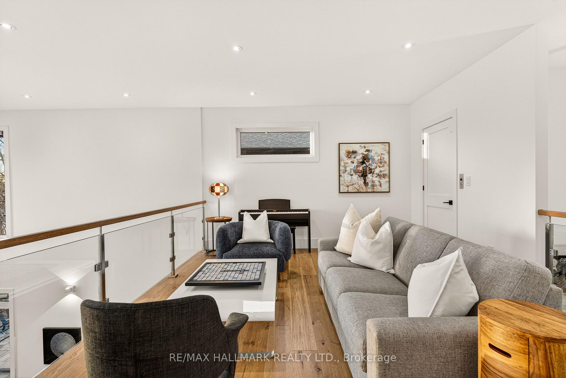 Photo 26 of 404 Cox Mill Road, Barrie, South Shore — HOMEH