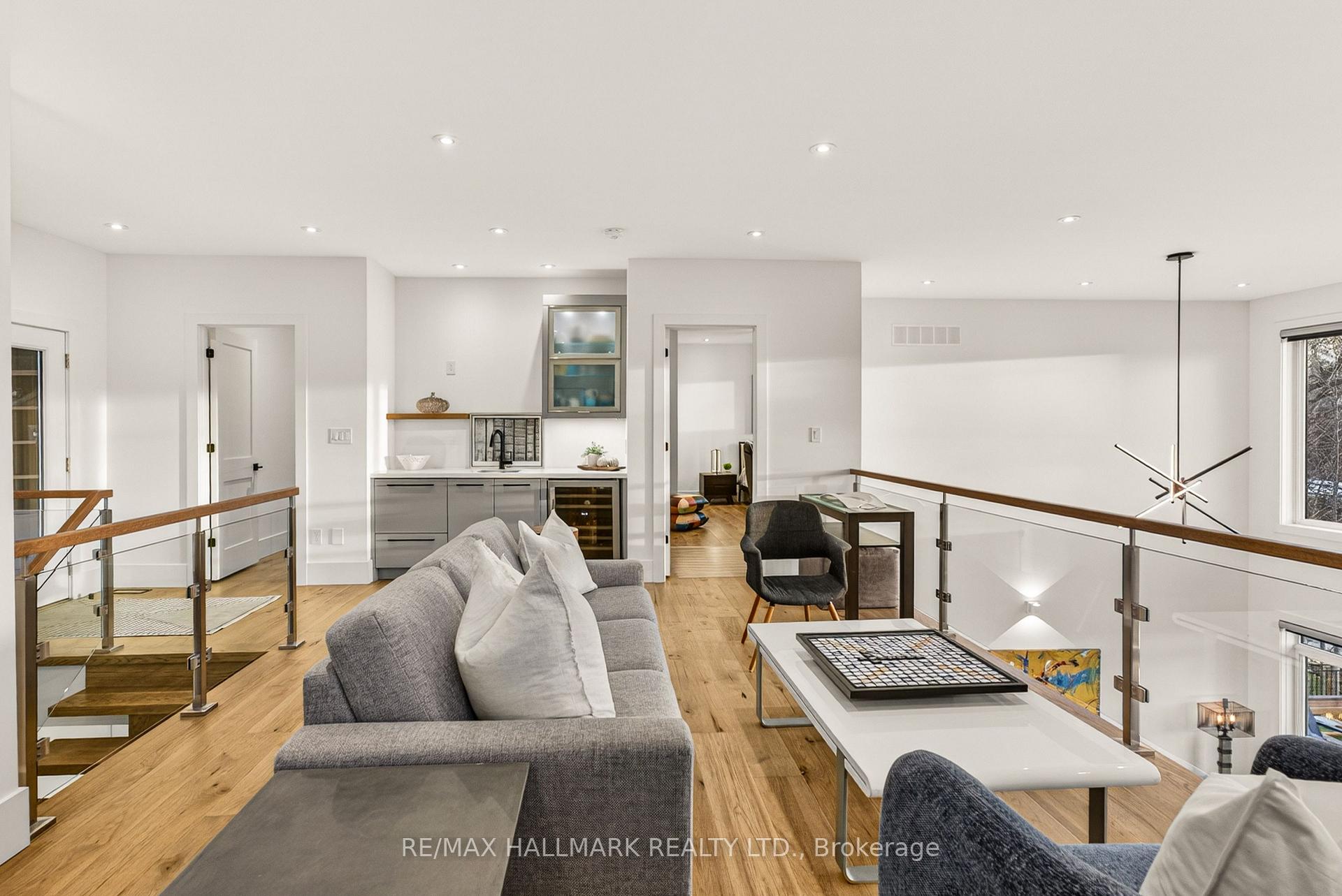Photo 27 of 404 Cox Mill Road, Barrie, South Shore — HOMEH
