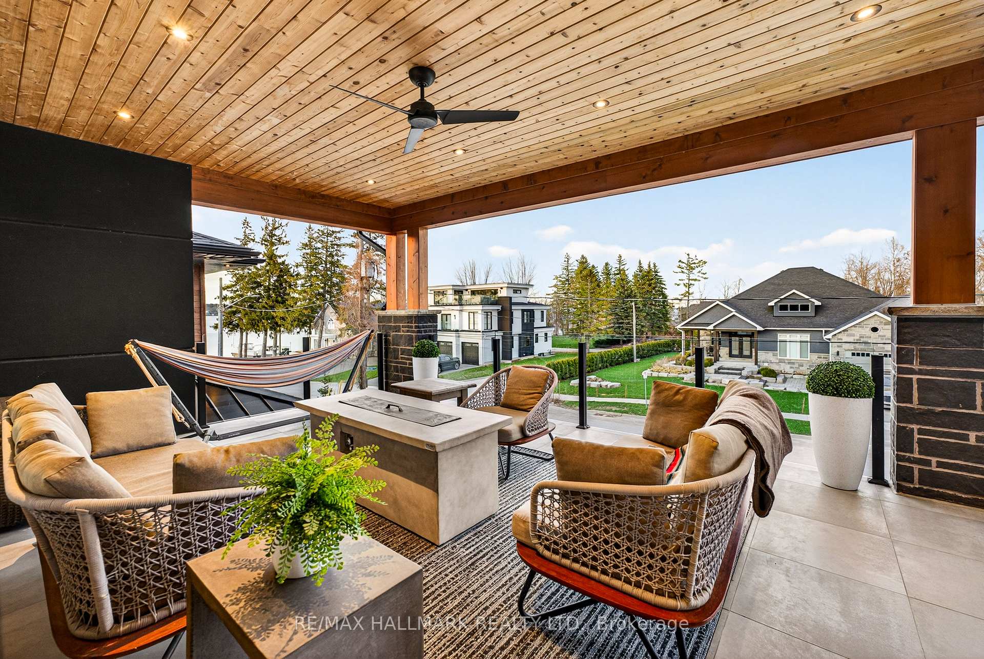 Photo 38 of 404 Cox Mill Road, Barrie, South Shore — HOMEH