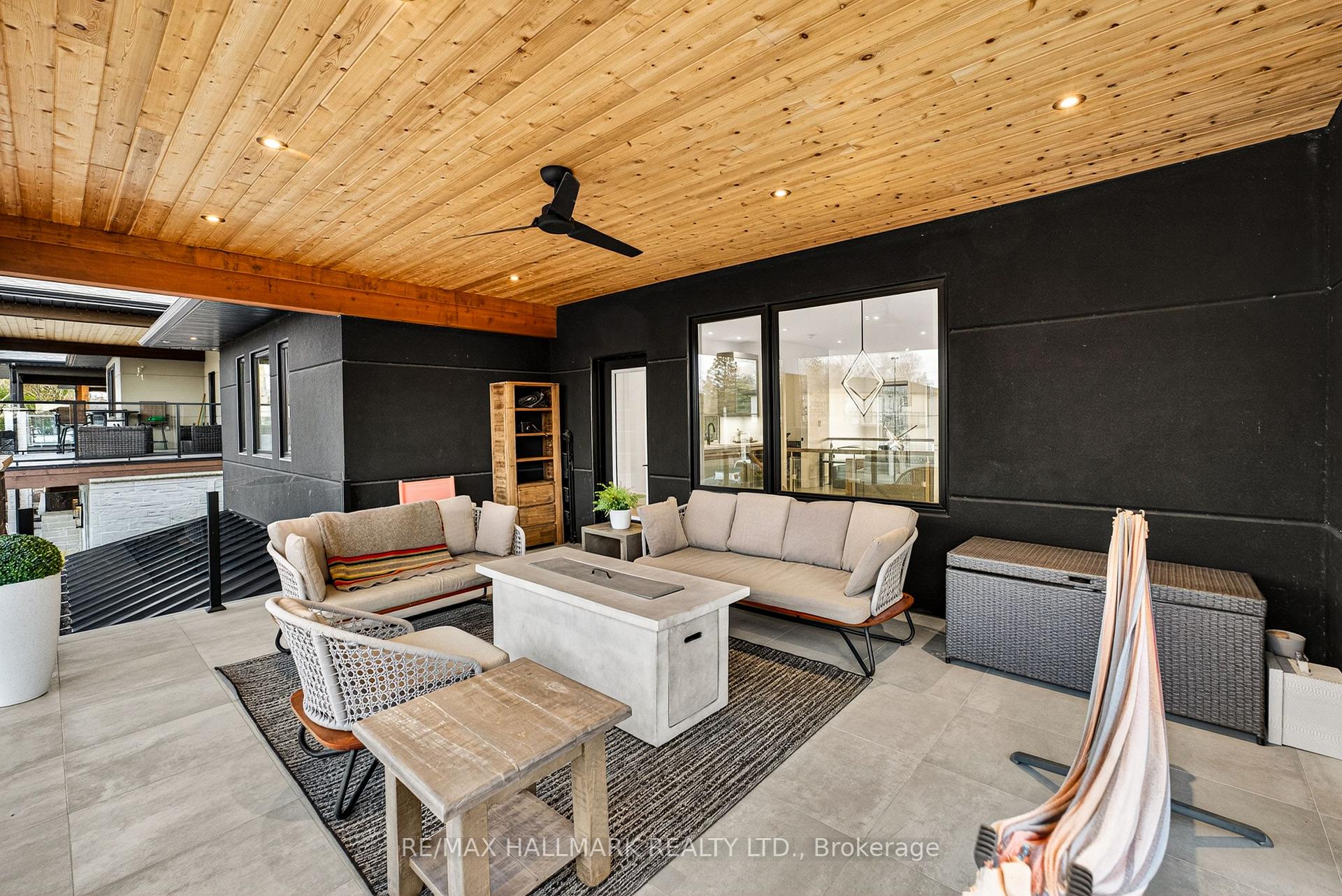 Photo 39 of 404 Cox Mill Road, Barrie, South Shore — HOMEH
