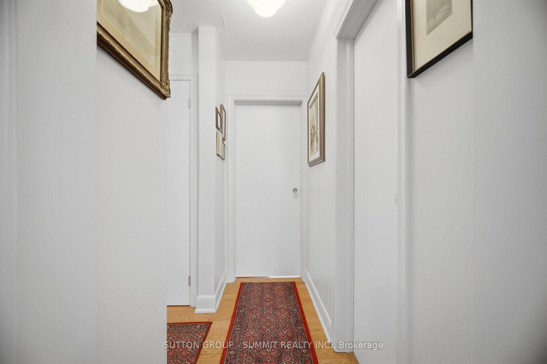Photo 23 of 25 Arch Road, Mississauga, Streetsville — HOMEH