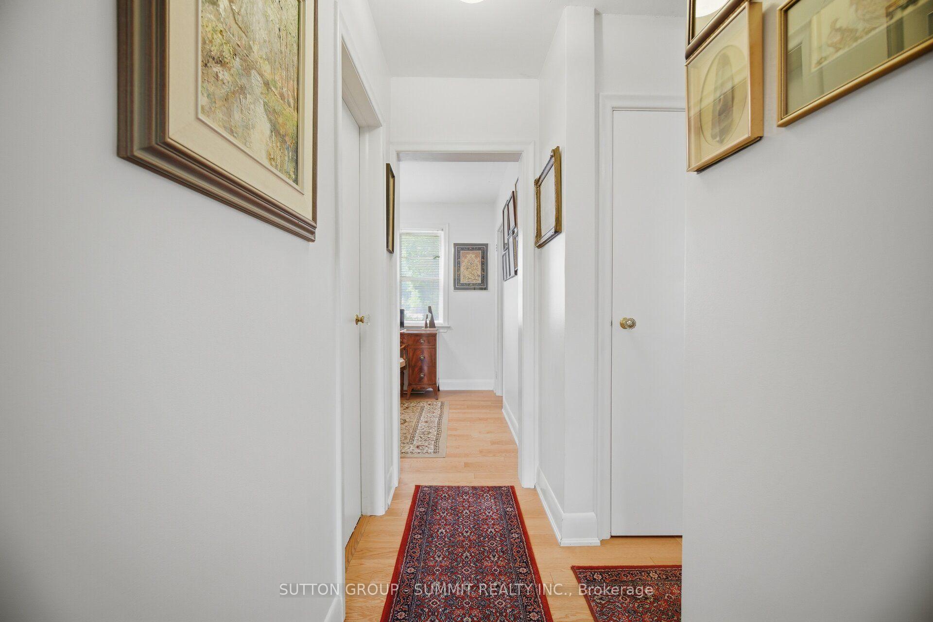 Photo 26 of 25 Arch Road, Mississauga, Streetsville — HOMEH