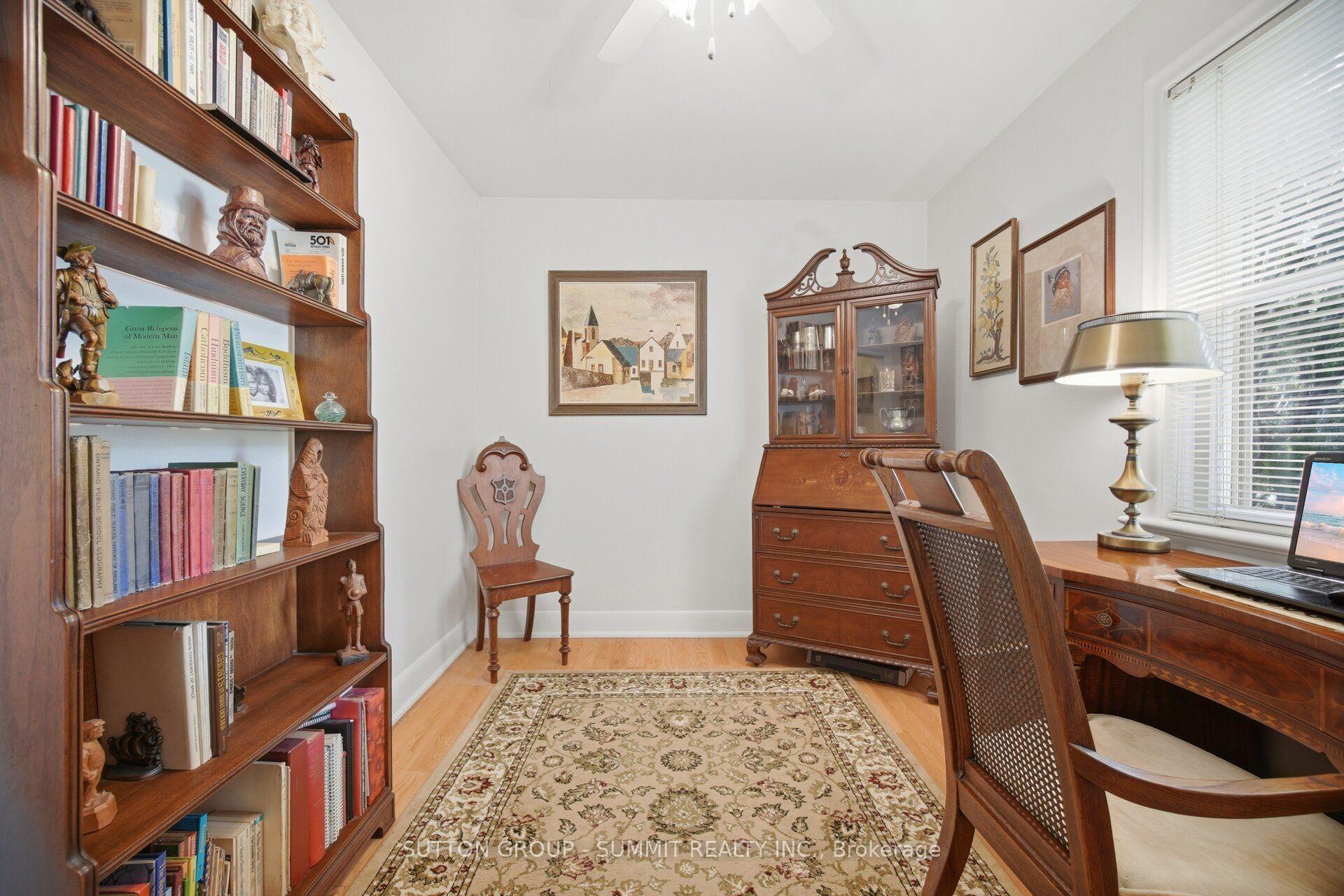 Photo 27 of 25 Arch Road, Mississauga, Streetsville — HOMEH