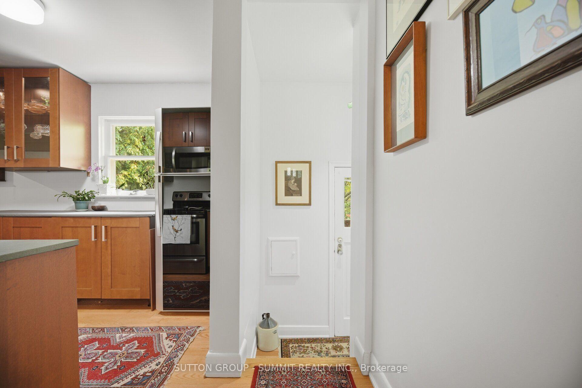 Photo 29 of 25 Arch Road, Mississauga, Streetsville — HOMEH