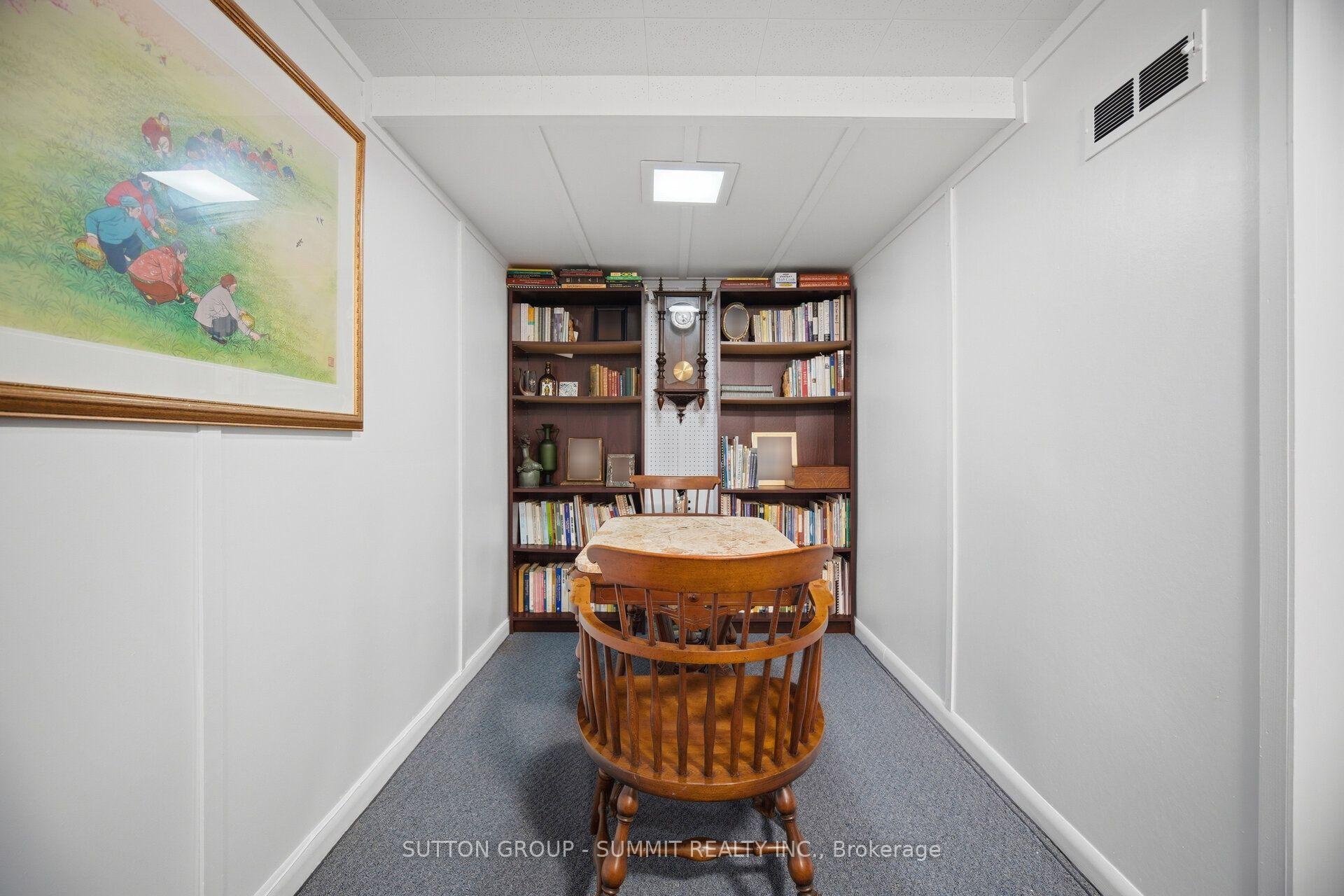 Photo 33 of 25 Arch Road, Mississauga, Streetsville — HOMEH