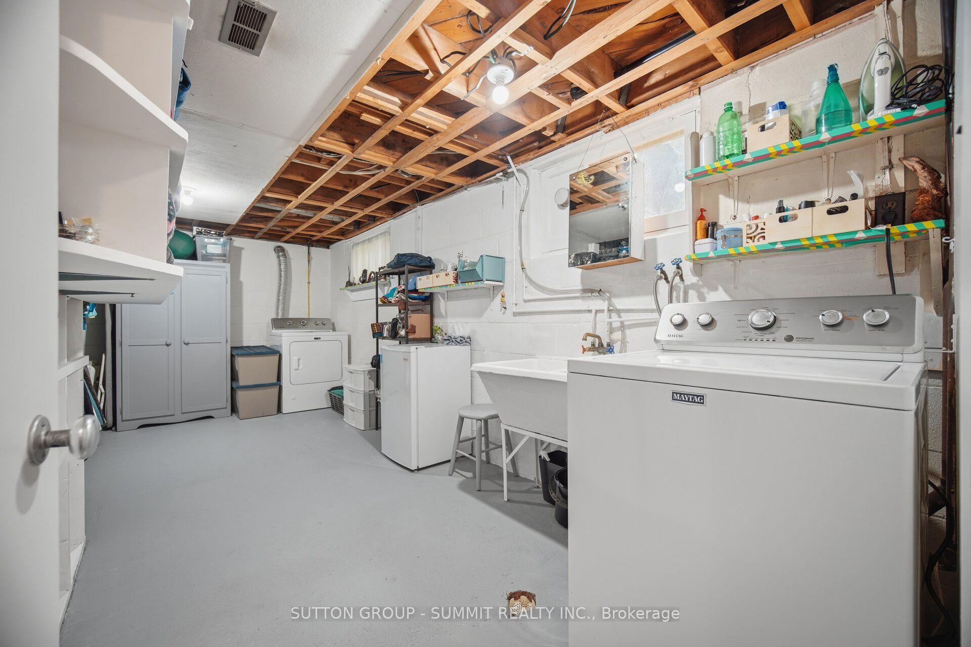 Photo 38 of 25 Arch Road, Mississauga, Streetsville — HOMEH