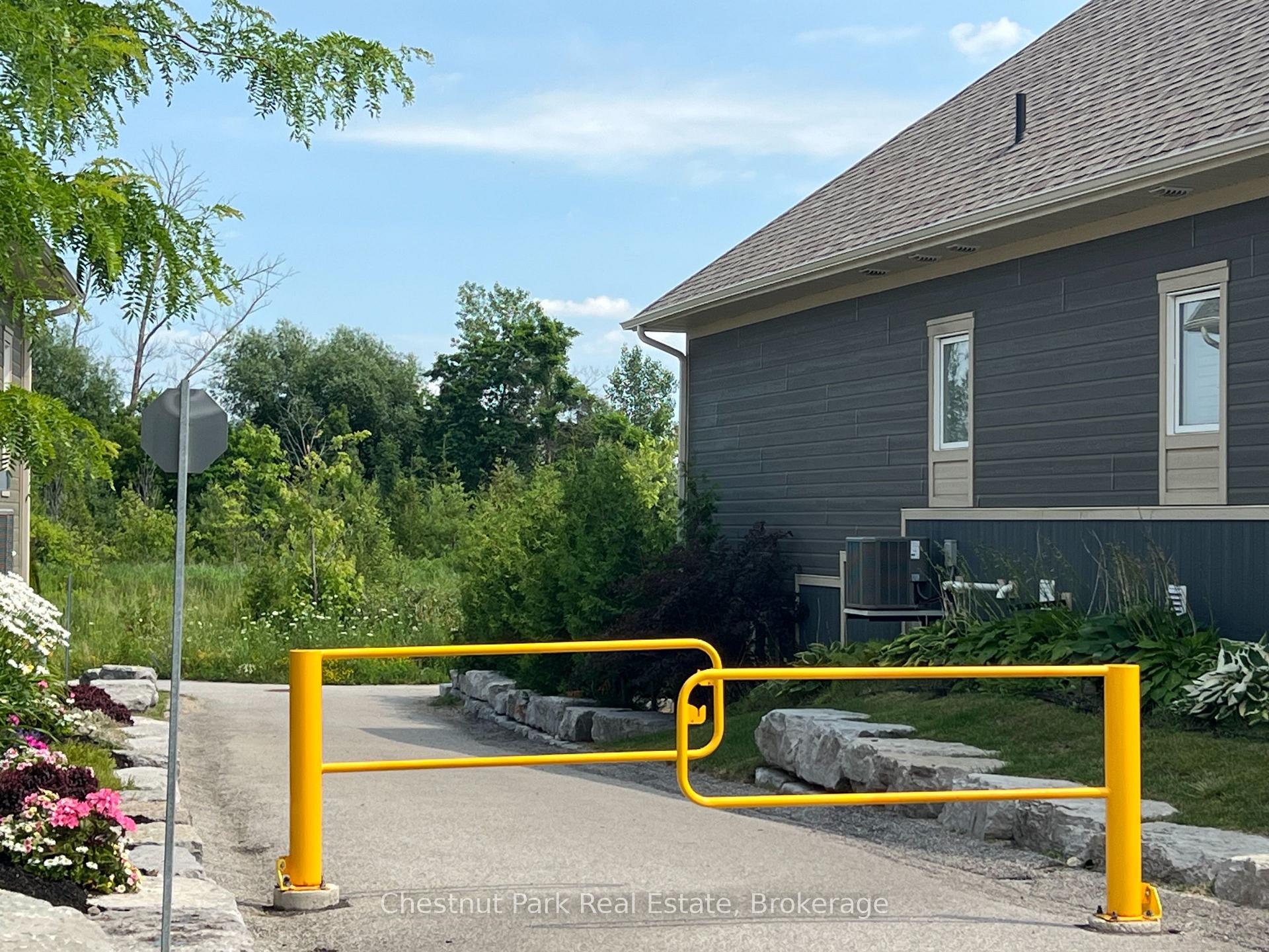 Photo 4 of 82 Kari Crescent, Collingwood — HOMEH