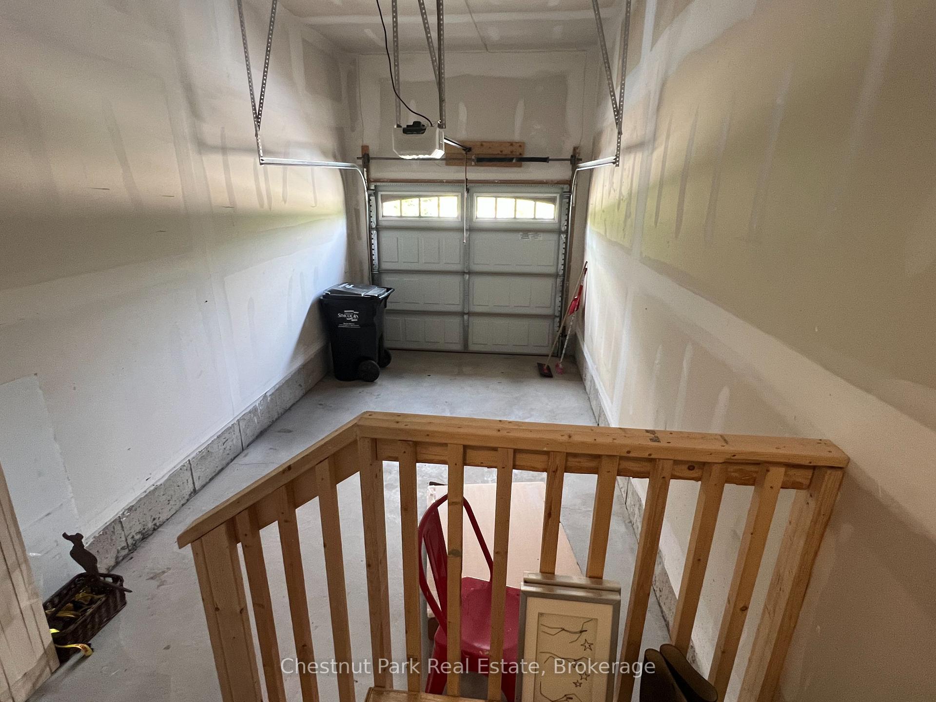 Photo 21 of 82 Kari Crescent, Collingwood — HOMEH
