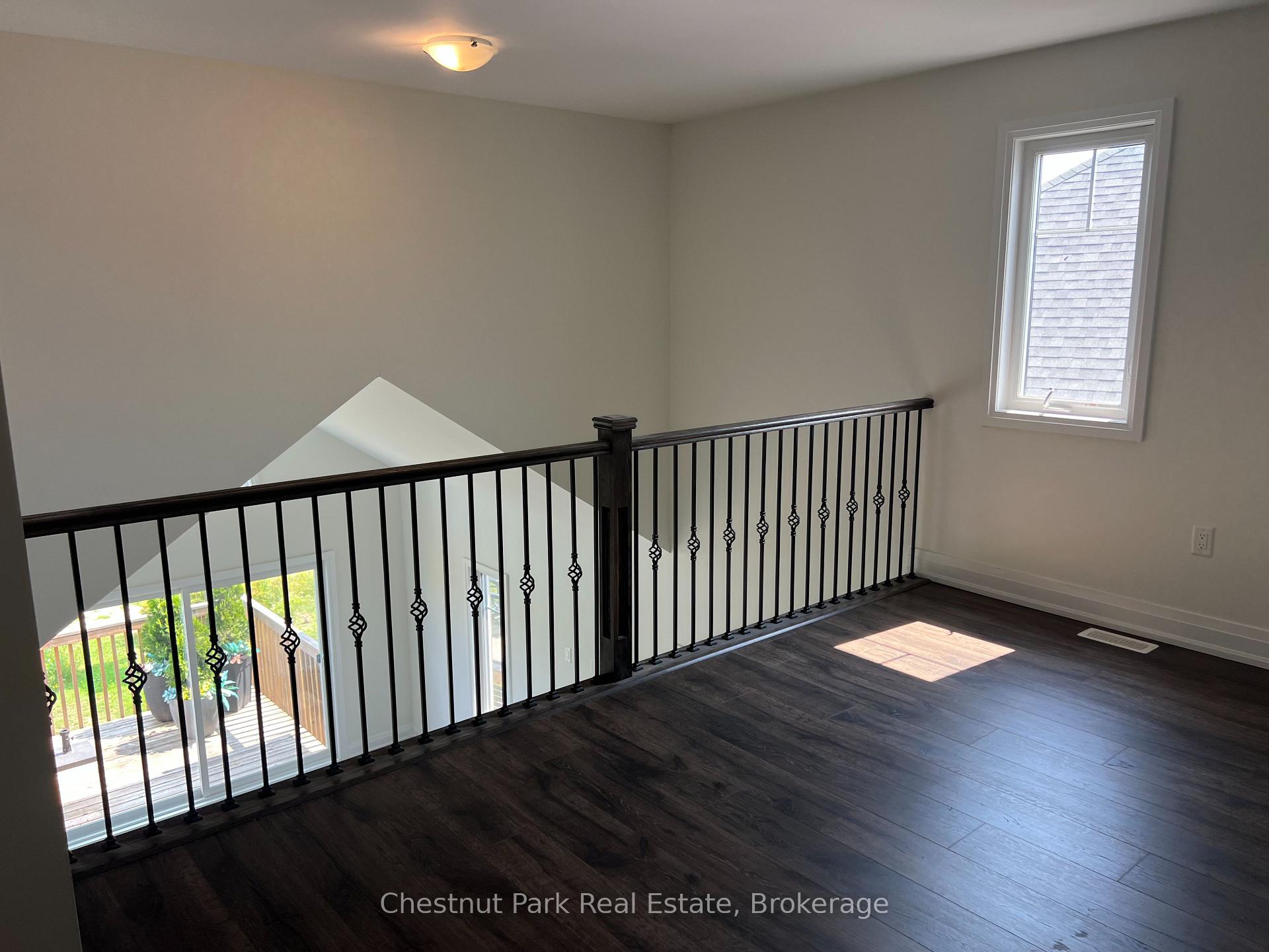 Photo 23 of 82 Kari Crescent, Collingwood — HOMEH