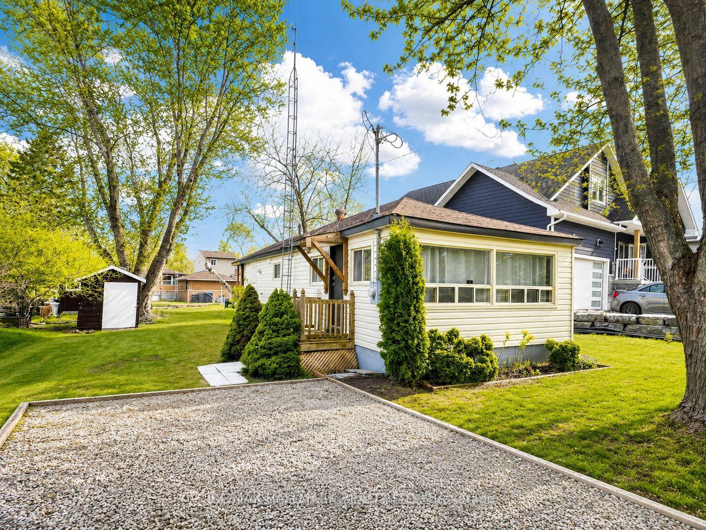 Photo 2 of 1053 Elm Road, Innisfil, Rural Innisfil — HOMEH