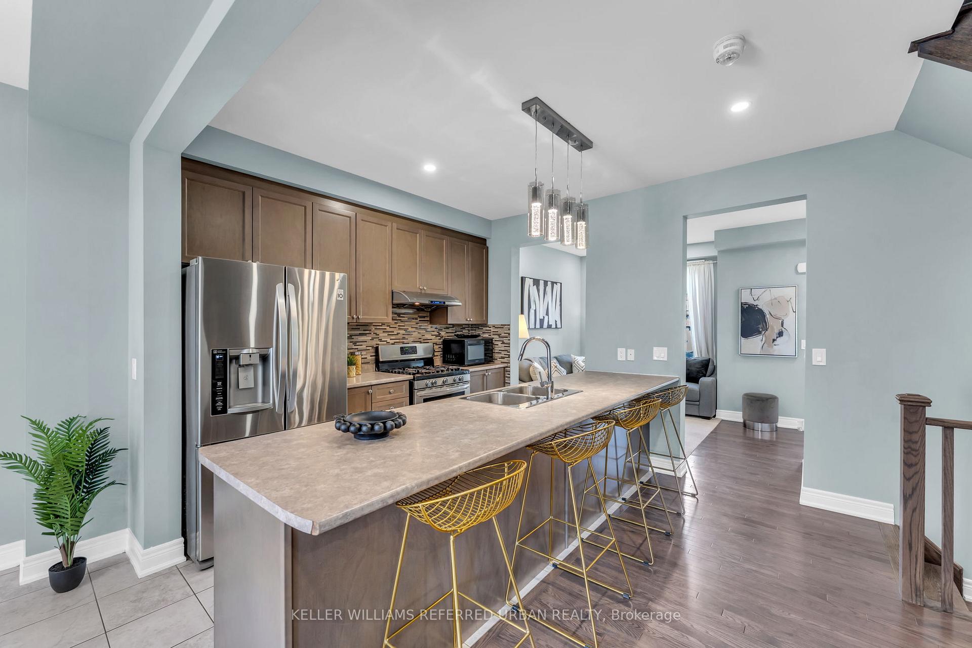 Photo 12 of 36 Ledger Point Crescent, Brampton, Sandringham-Wellington North — HOMEH