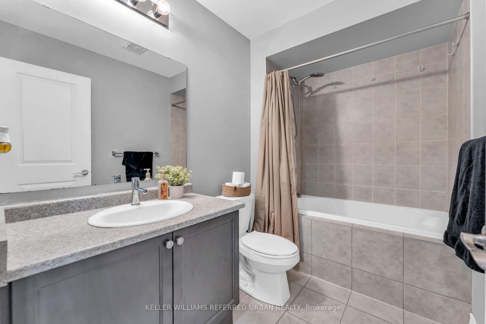 Photo 28 of 36 Ledger Point Crescent, Brampton, Sandringham-Wellington North — HOMEH