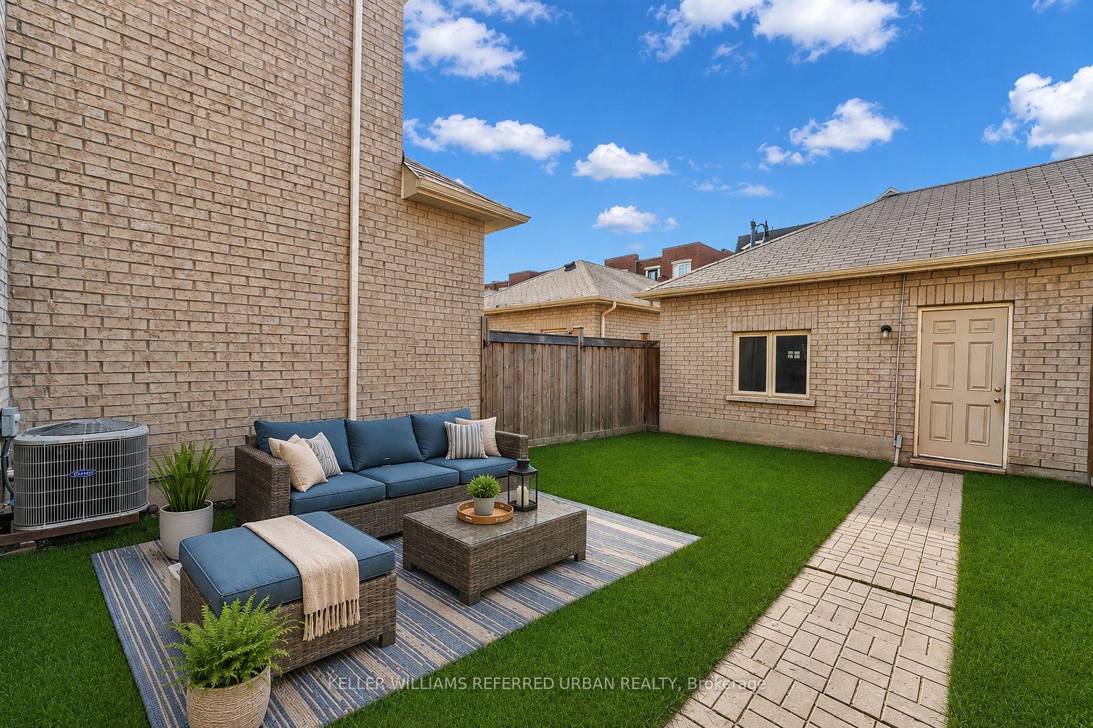 Photo 30 of 36 Ledger Point Crescent, Brampton, Sandringham-Wellington North — HOMEH