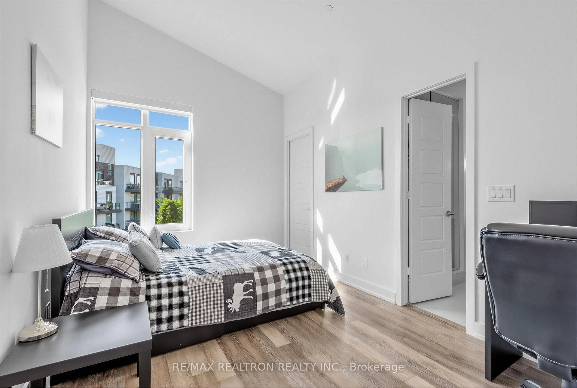 Photo 33 of Unit 135, 331 Broward Way, Innisfil, Rural Innisfil — HOMEH