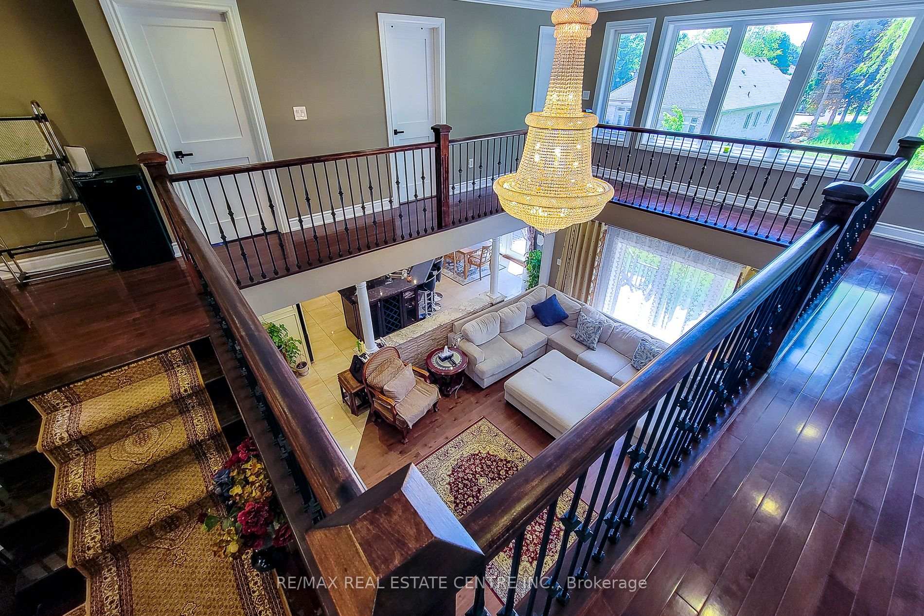 Photo 8 of 656 Highvalley Road, Hamilton, Ancaster — HOMEH