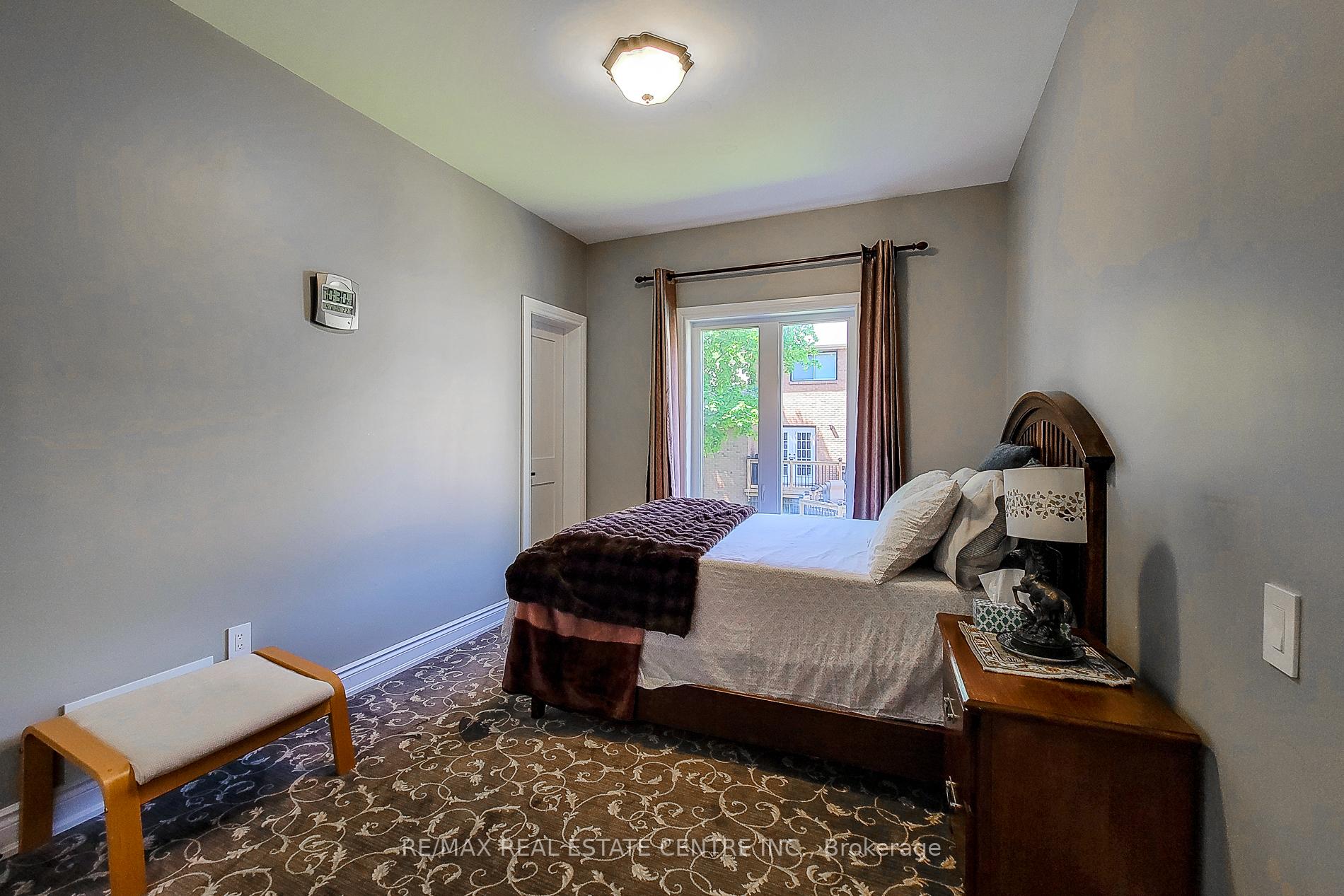 Photo 23 of 656 Highvalley Road, Hamilton, Ancaster — HOMEH