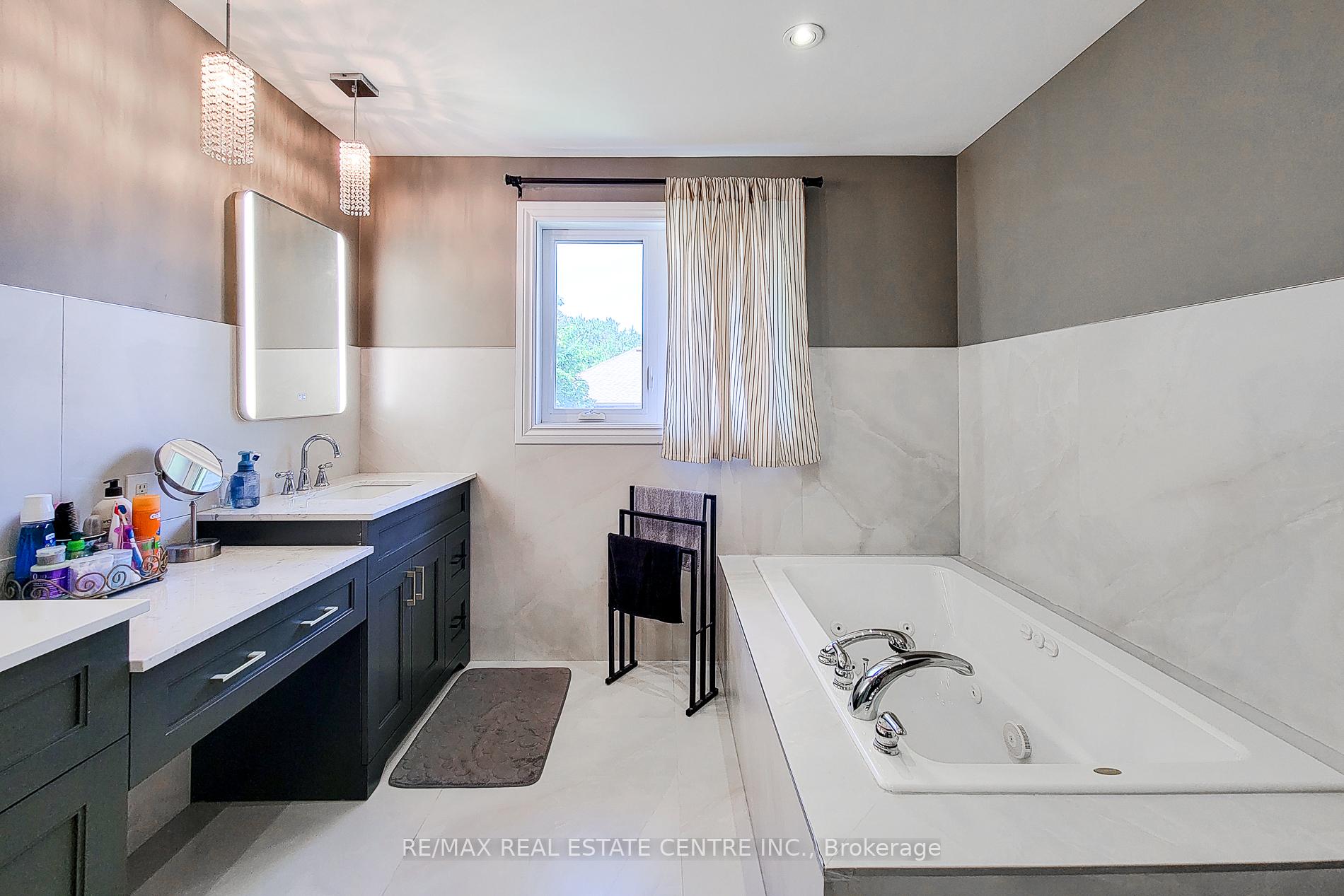 Photo 25 of 656 Highvalley Road, Hamilton, Ancaster — HOMEH