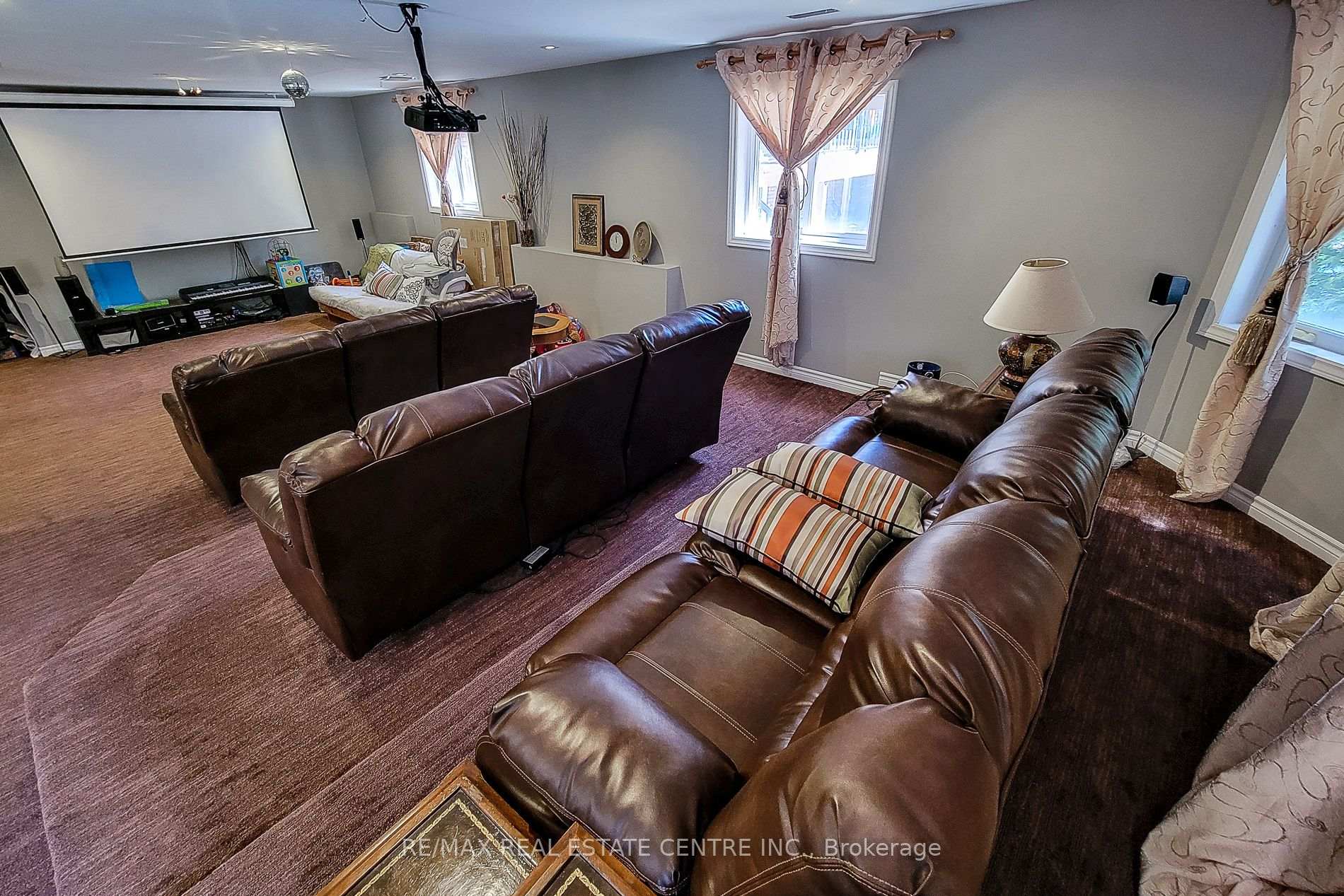Photo 33 of 656 Highvalley Road, Hamilton, Ancaster — HOMEH
