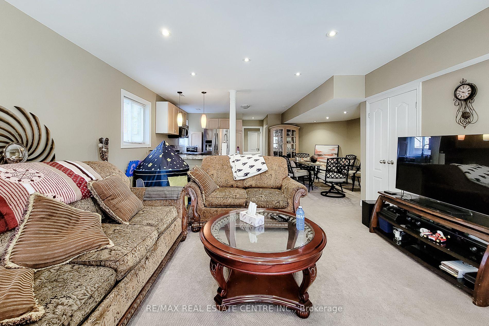 Photo 36 of 656 Highvalley Road, Hamilton, Ancaster — HOMEH