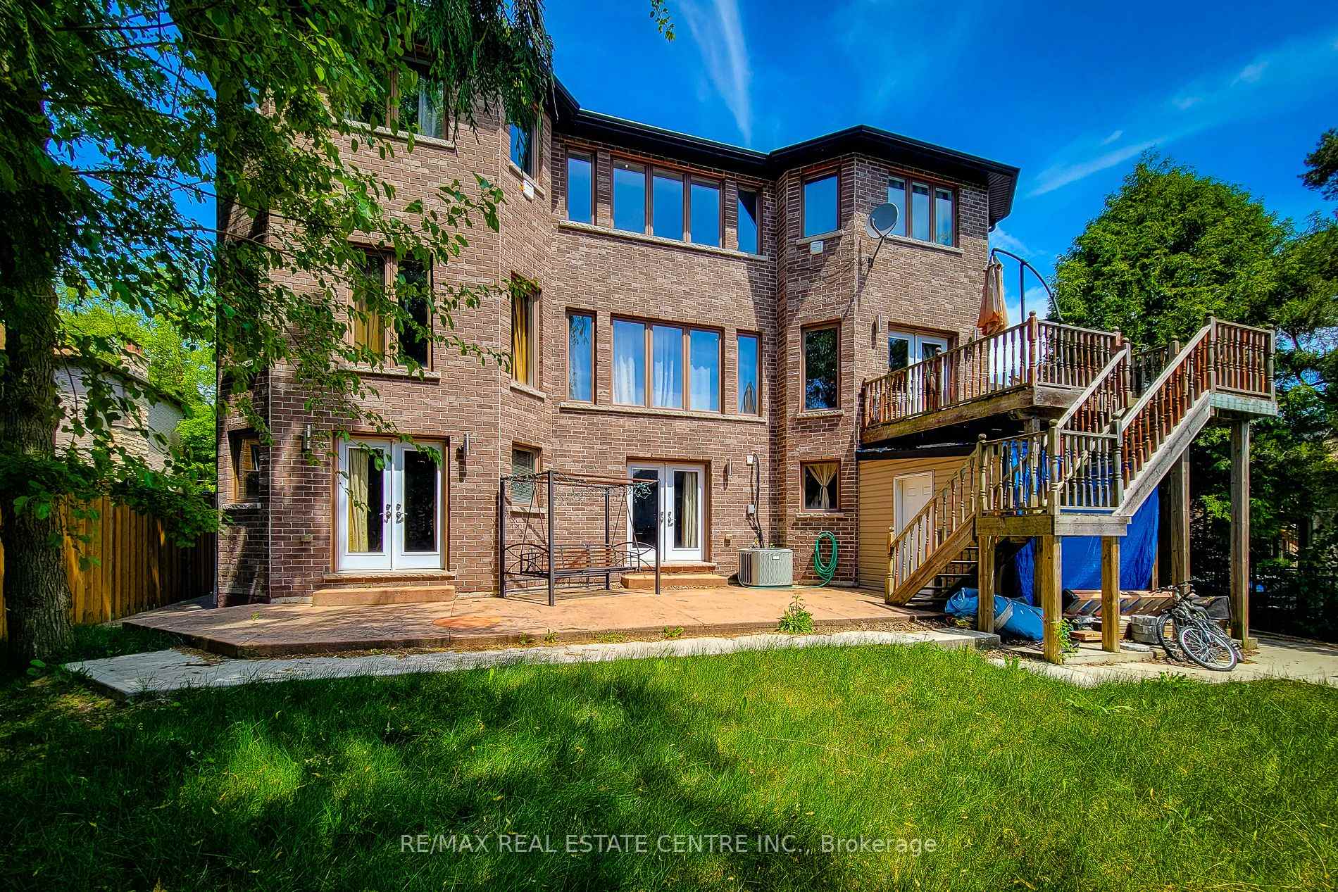 Photo 39 of 656 Highvalley Road, Hamilton, Ancaster — HOMEH