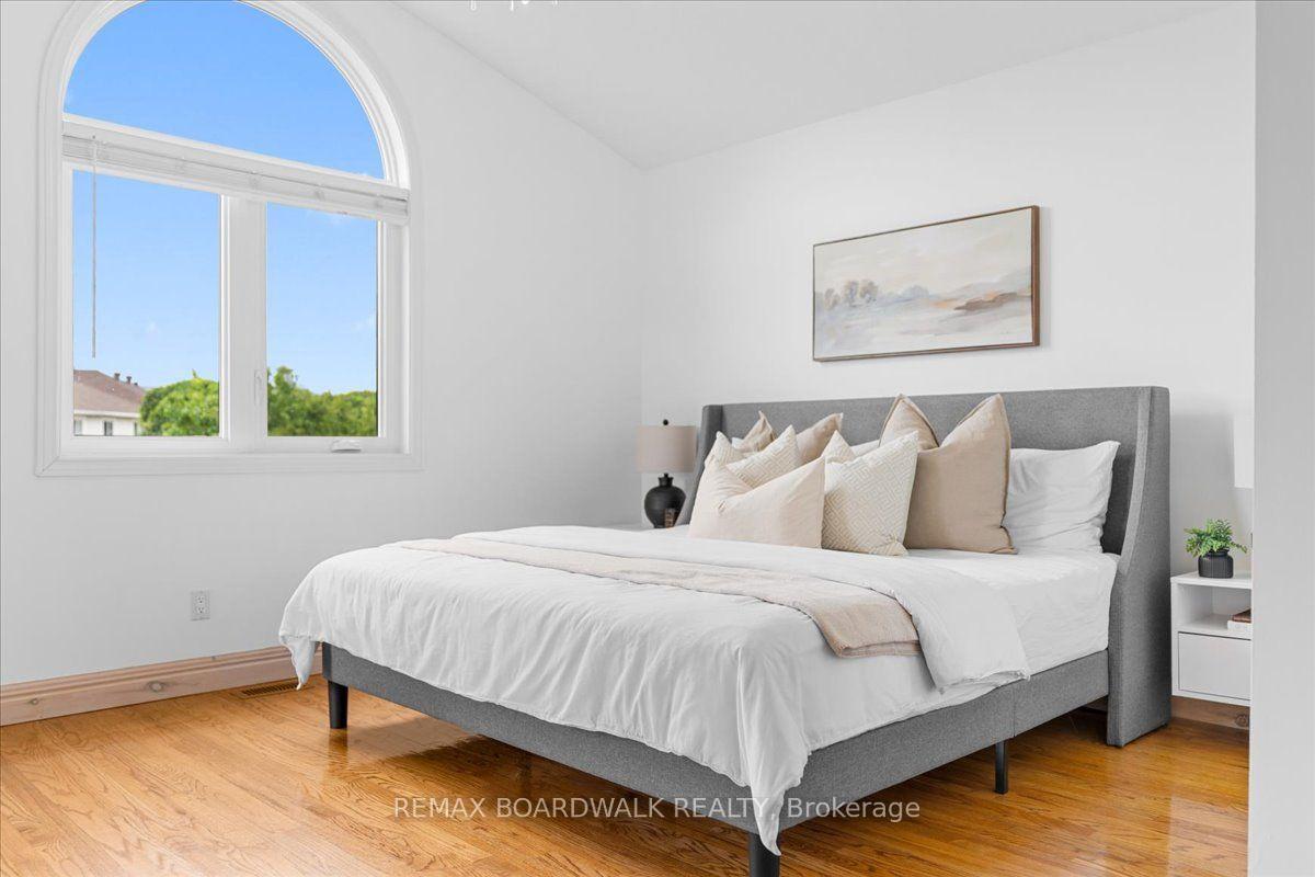 Photo 20 of 161 Castle Glen Crescent, Ottawa, Kanata - Glencairn/Hazeldean — HOMEH