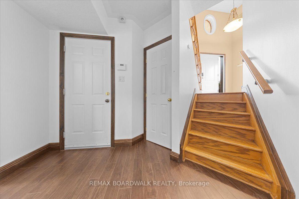 Photo 27 of 161 Castle Glen Crescent, Ottawa, Kanata - Glencairn/Hazeldean — HOMEH