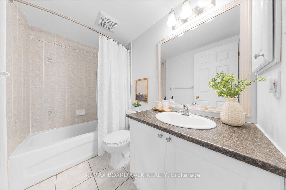 Photo 37 of 161 Castle Glen Crescent, Ottawa, Kanata - Glencairn/Hazeldean — HOMEH